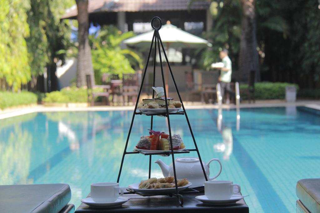 โรงแรมสตาร์รี อังกอร์ เสียมราฐ ภายนอก รูปภาพ
